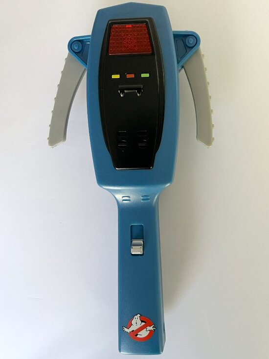 Ghostbusters P.K.E. Meter with Lights and Sounds - Picture 1 of 4